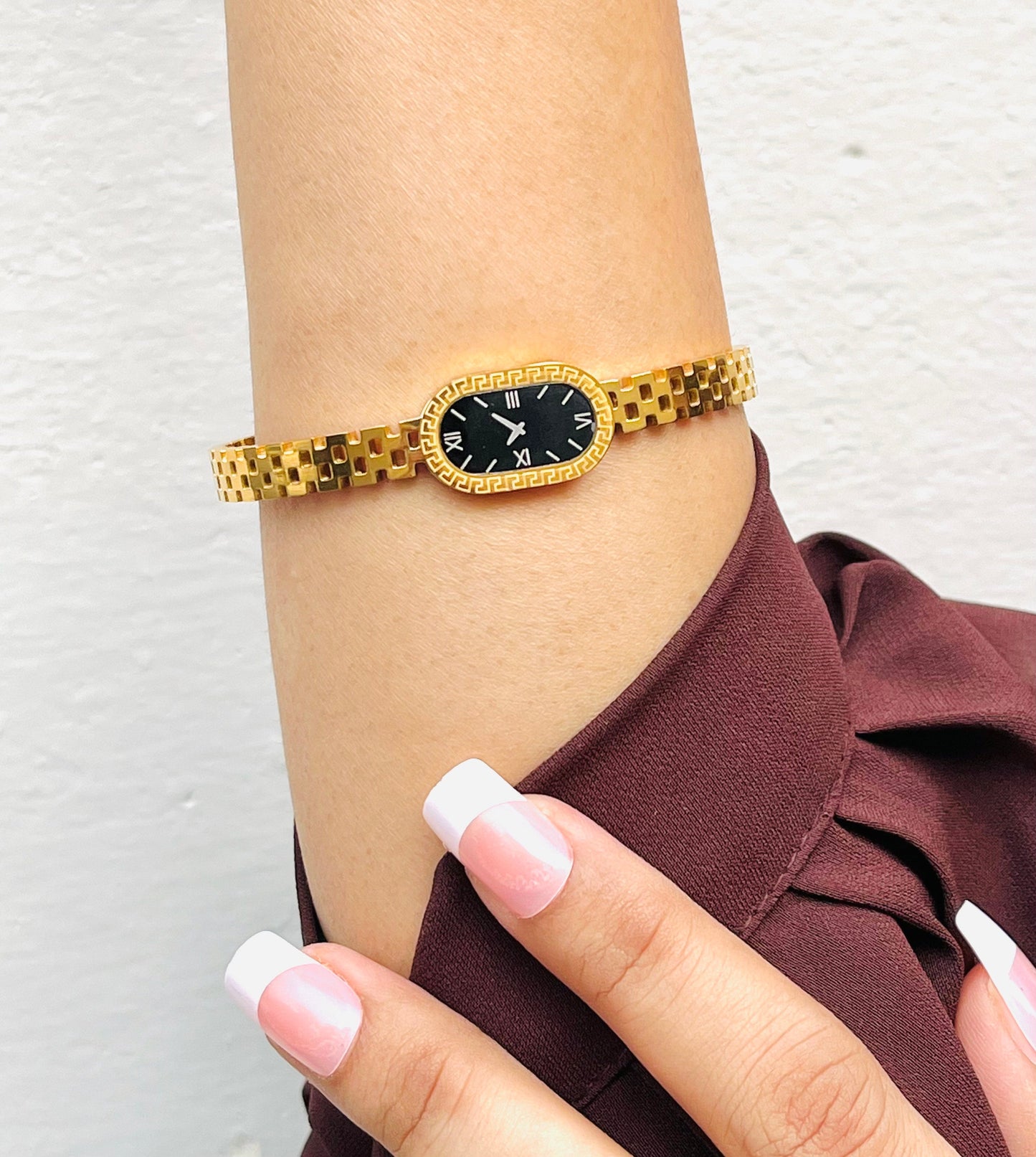 14K Gold-Plated Royal Bracelet Watch – Black Dial