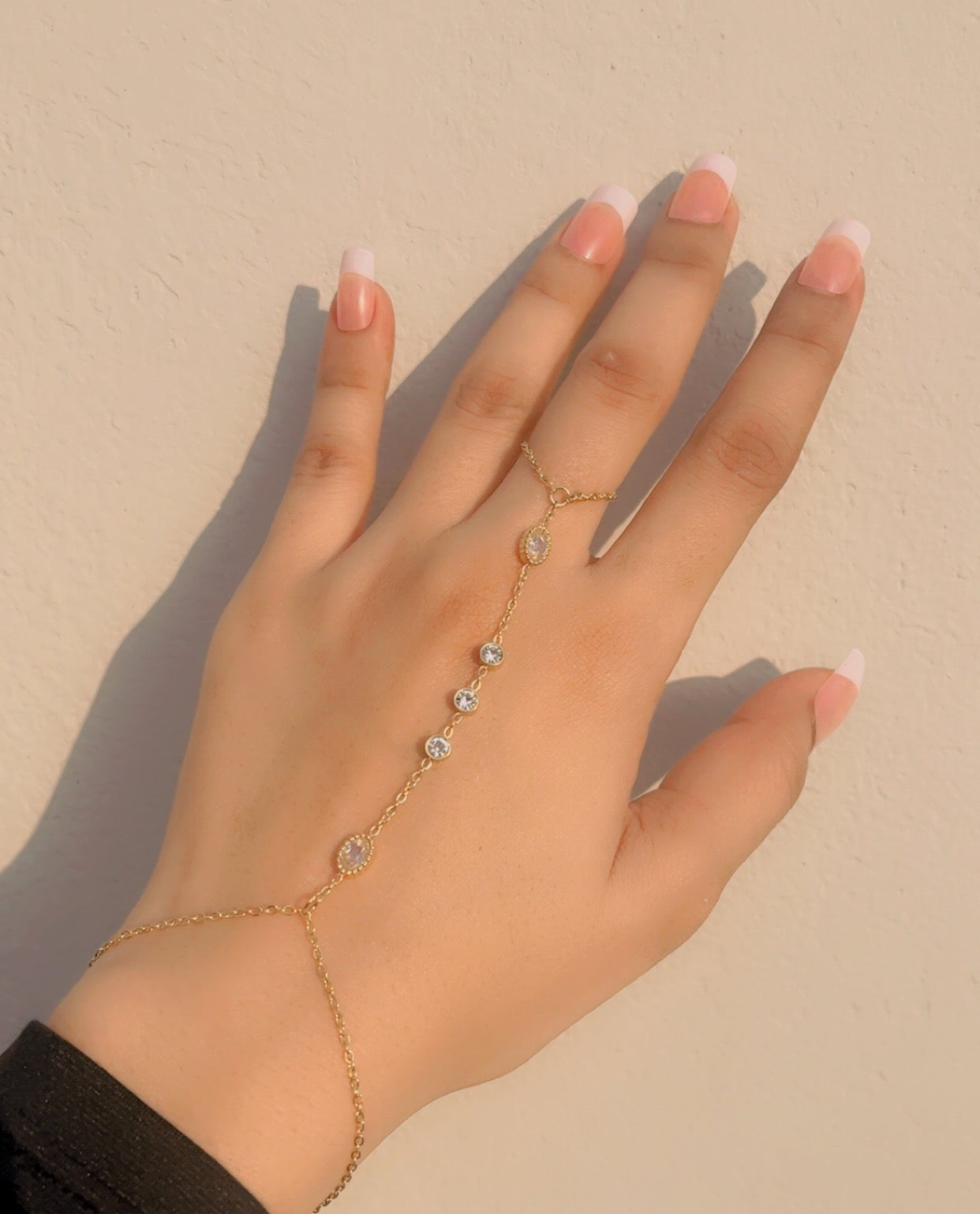 Round & Oval Stone Line Hand Chain Bracele