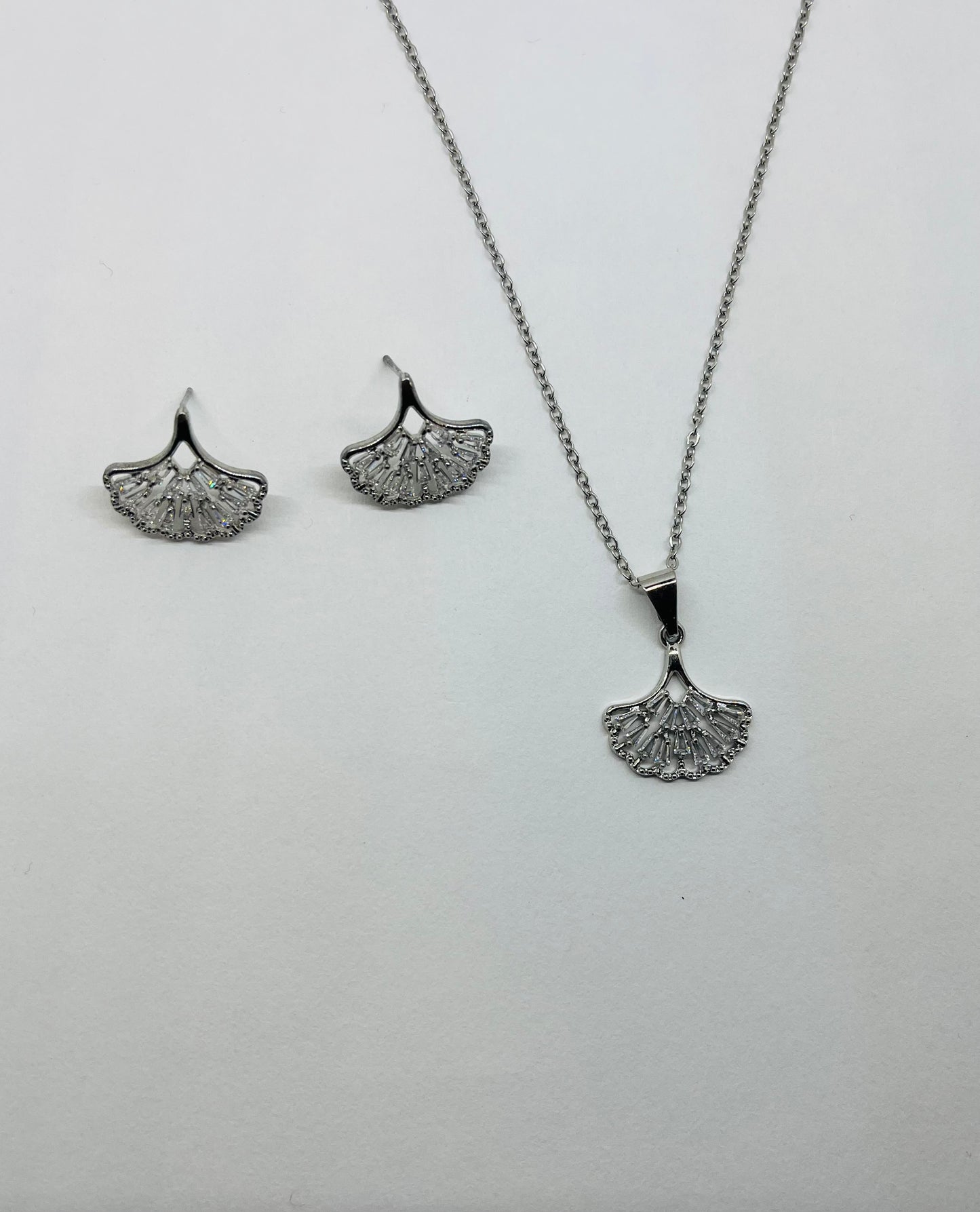 Leaf Zirzonia Necklace Set