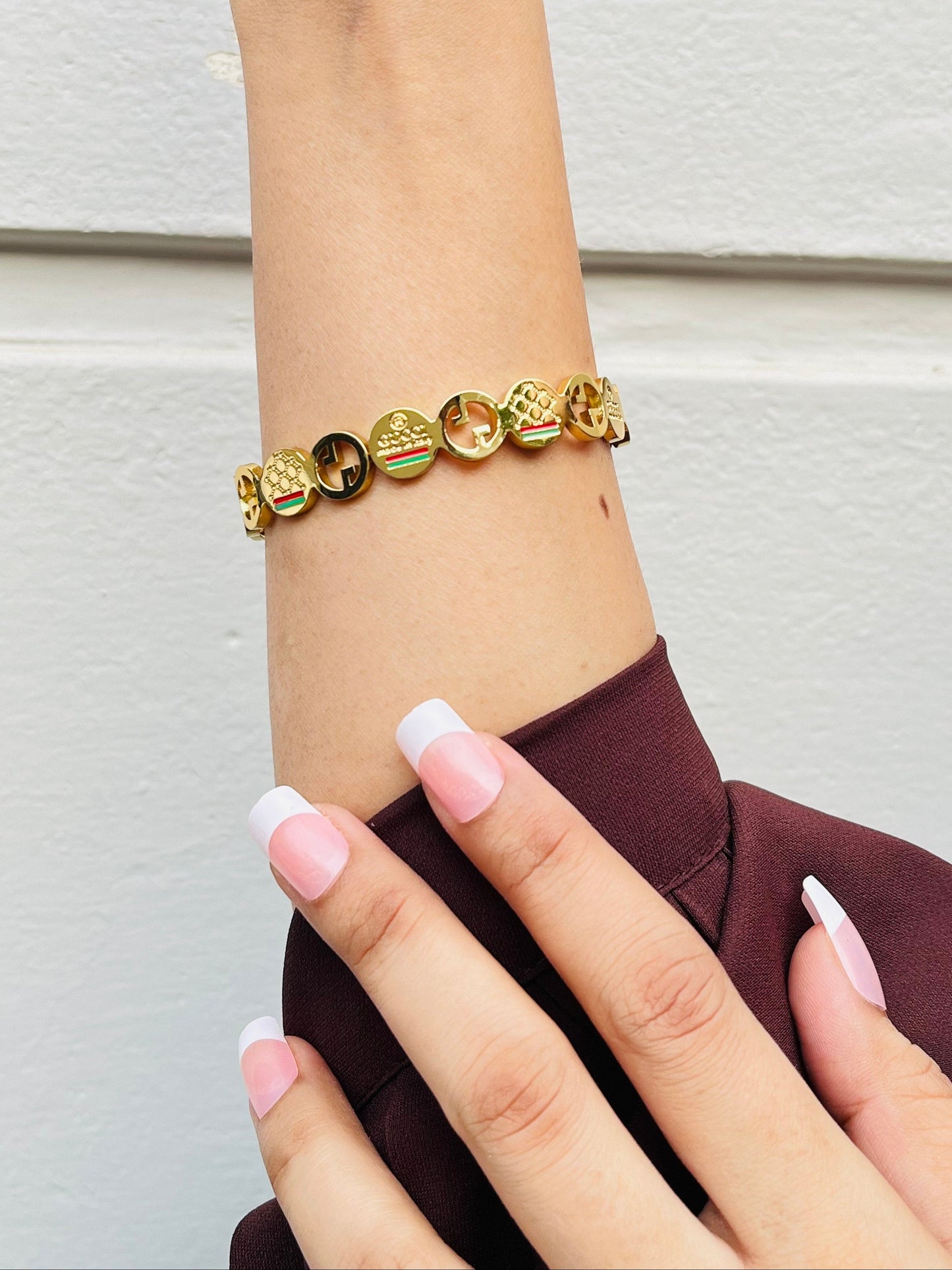 Crown & Pattern Charm Bracelet – Gold Plated Cultural Jewelry