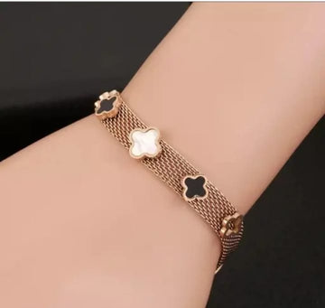 Elegance Clover Mesh Bracelet