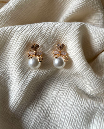Stone Heart Pearl Bow Earrings