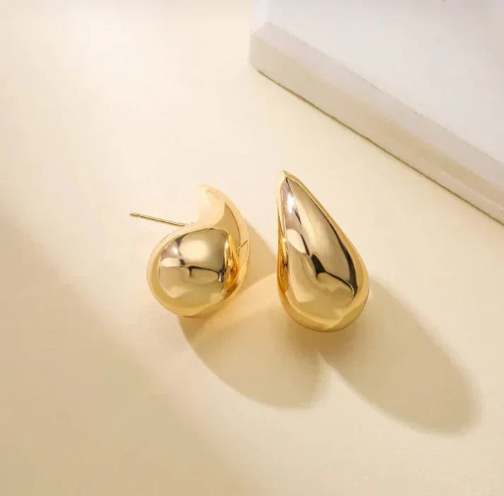 Gold Teardrop Earrings_ 18k Gold