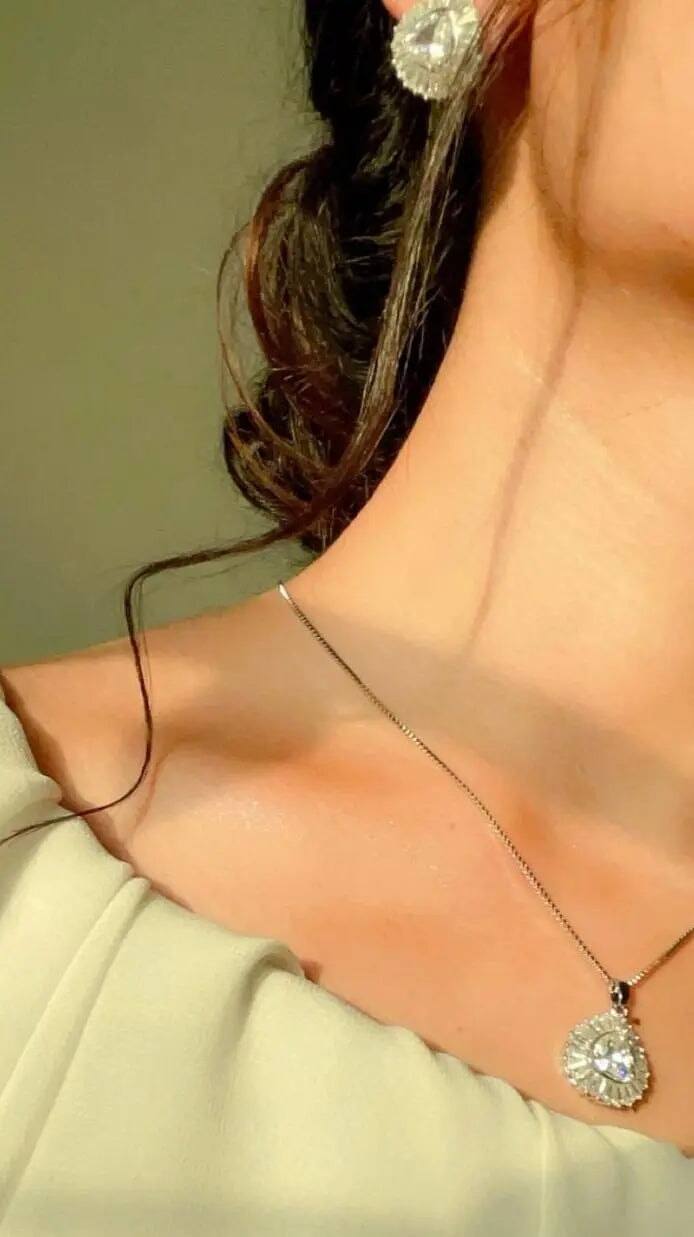 Pear Shape Lovebright Diamond Pendant necklace Necklace Gleamora 