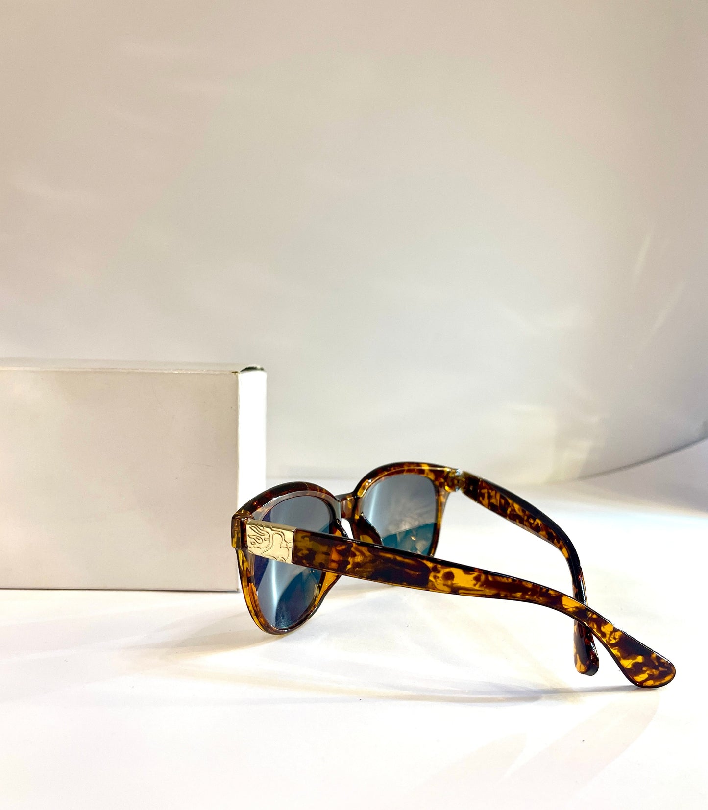 Leopard Square Eyewear