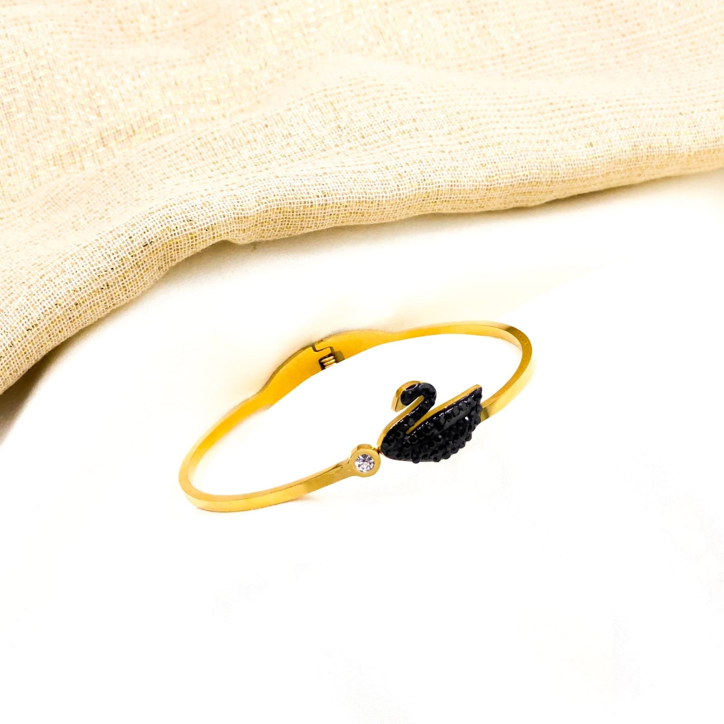 Black Swan Elegance Bracelet